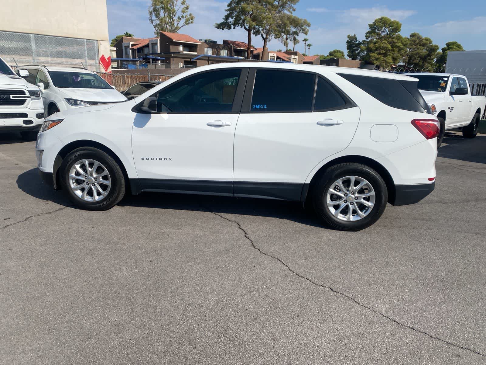 Thumbnail: 2020 Chevrolet Equinox - 9