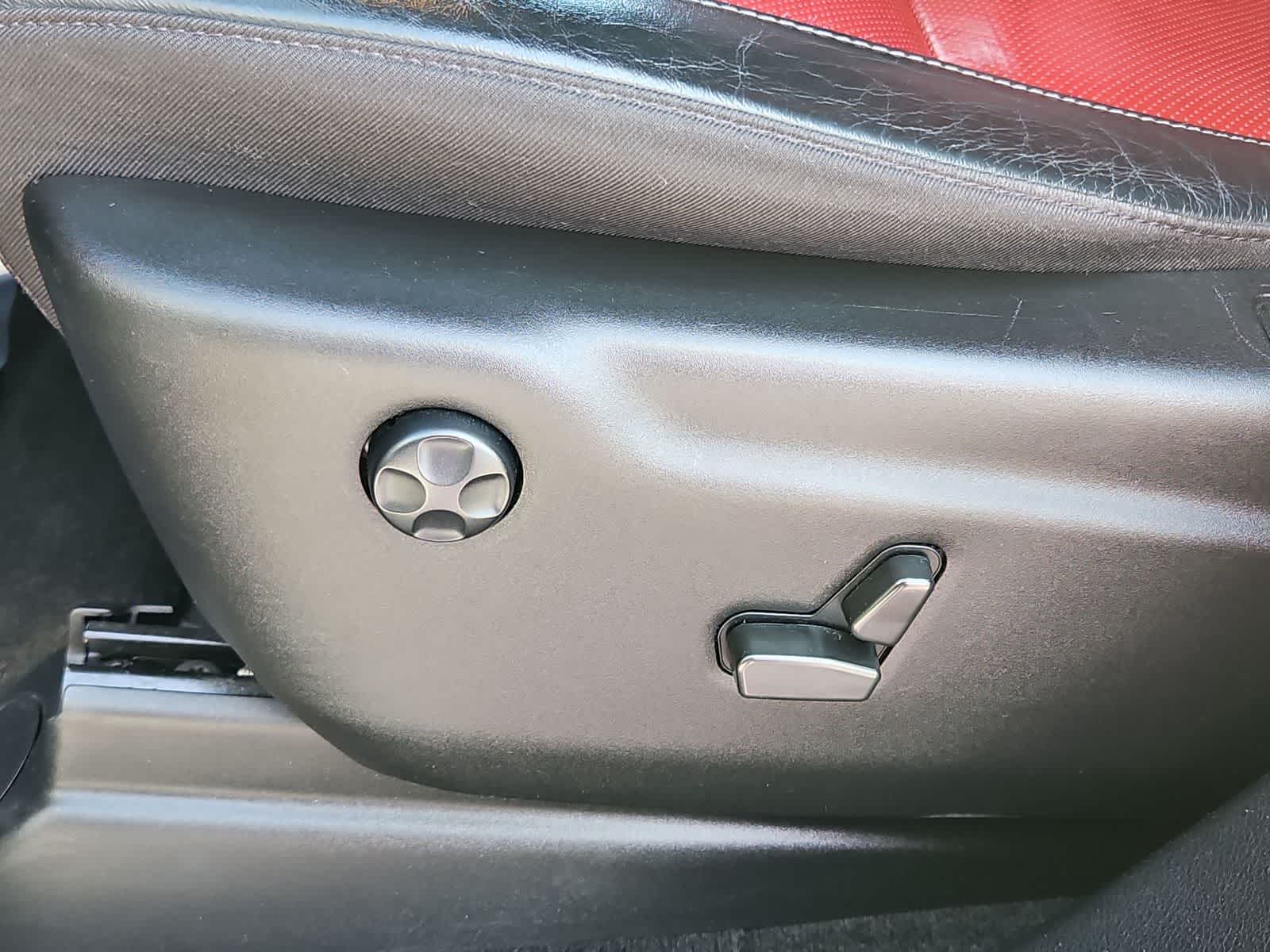 Thumbnail: 2022 Dodge Durango - 17