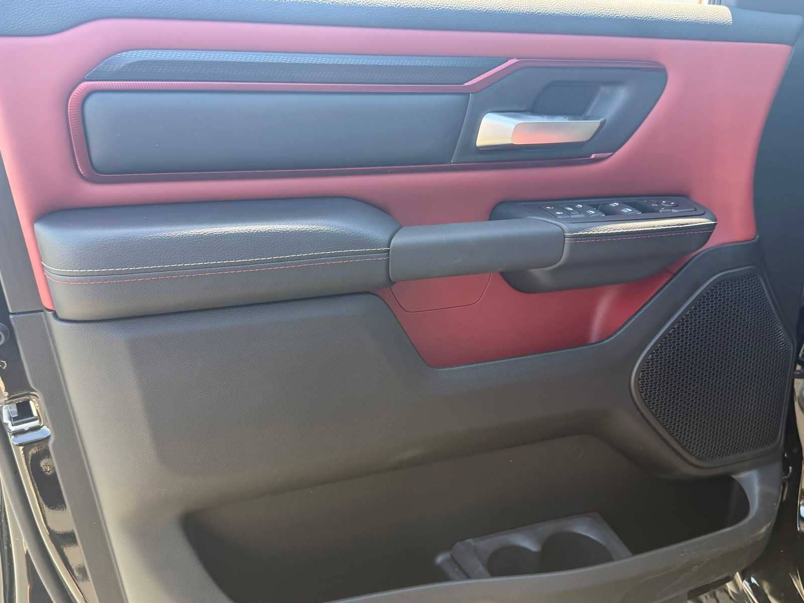 Thumbnail: 2026 RAM 1500 - 28