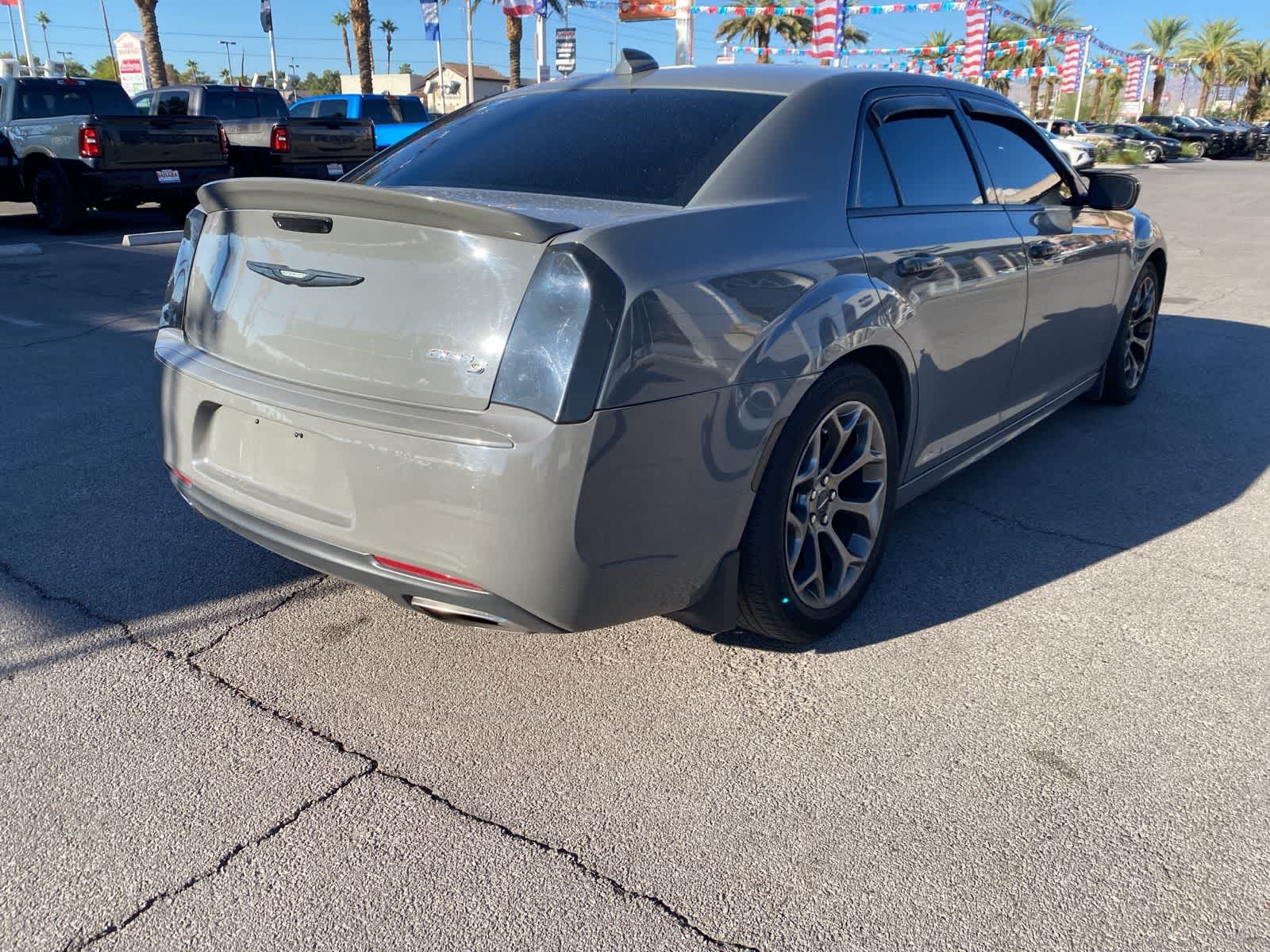 Thumbnail: 2018 Chrysler 300 - 6