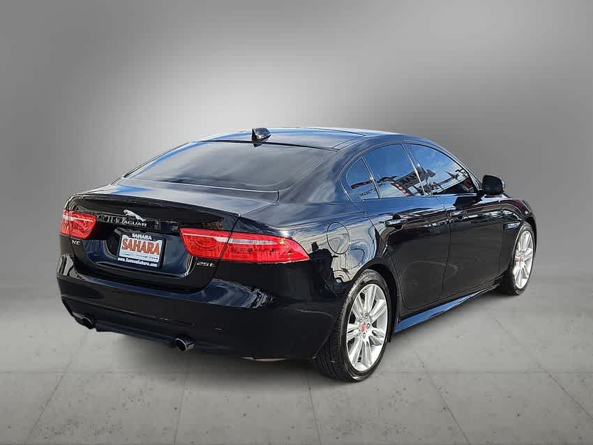Thumbnail: 2018 Jaguar XE - 9