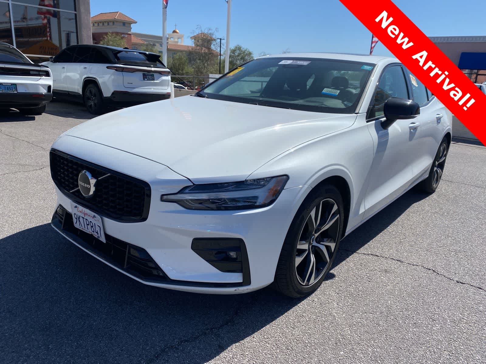 2024 Volvo S60 B5 Core Dark Theme's photo