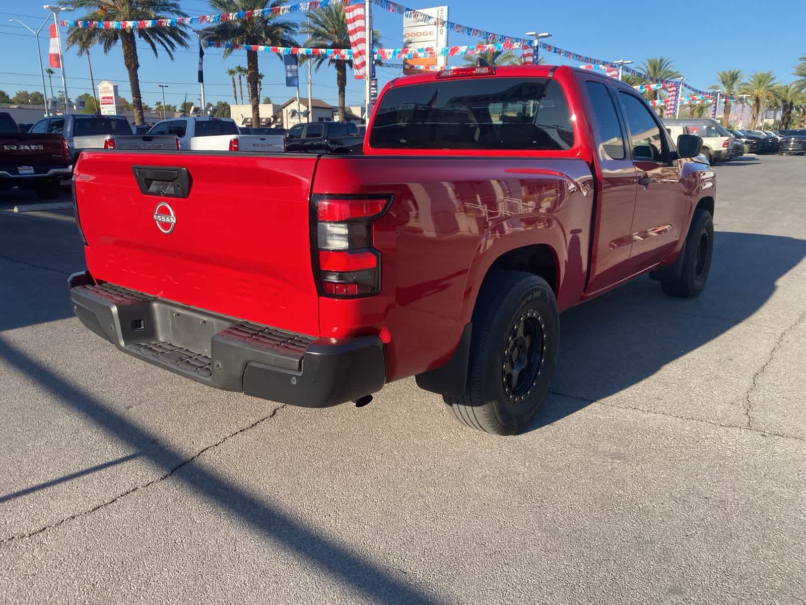 Thumbnail: 2022 Nissan Frontier - 6
