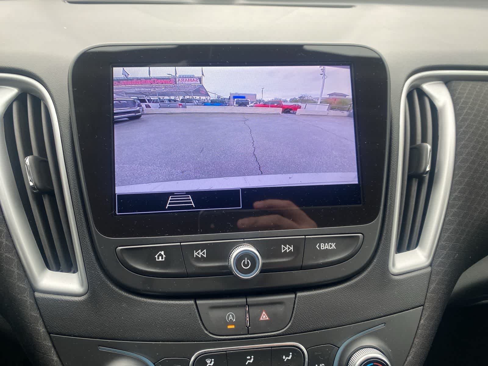 Thumbnail: 2024 Chevrolet Malibu - 16