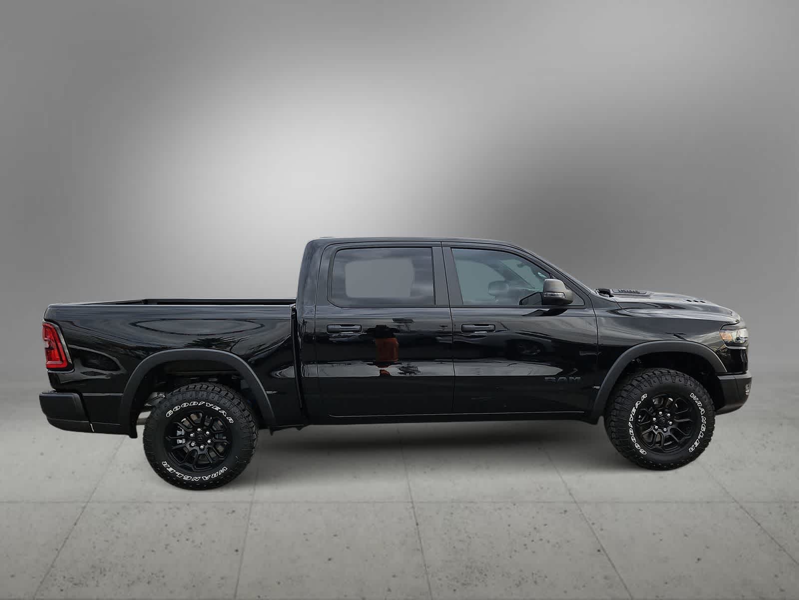 Thumbnail: 2026 RAM 1500 - 9