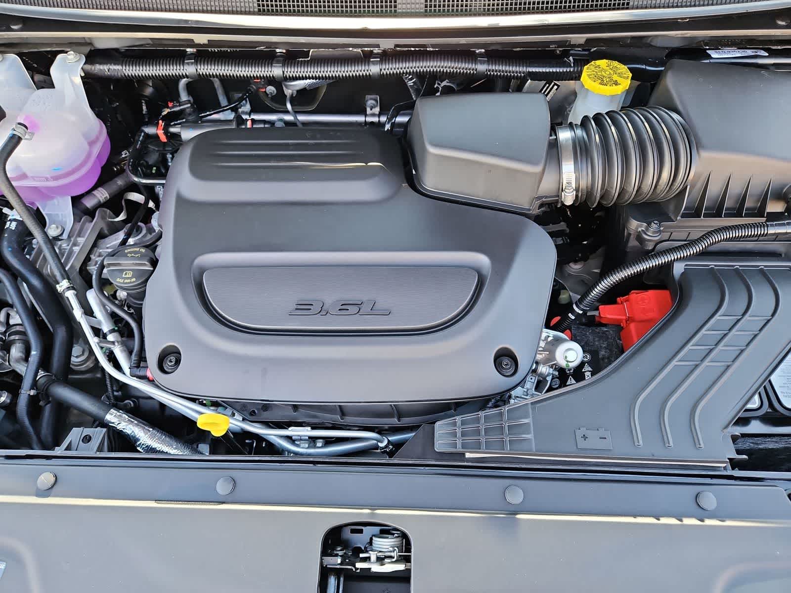 Thumbnail: 2026 Chrysler Pacifica - 14