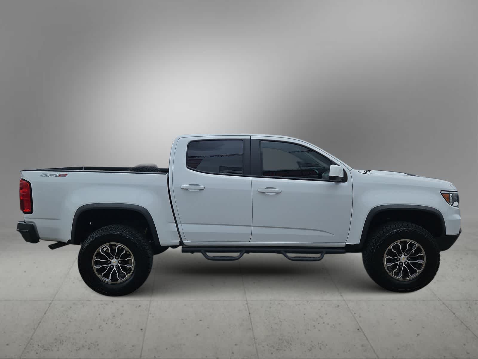 Thumbnail: 2021 Chevrolet Colorado - 9