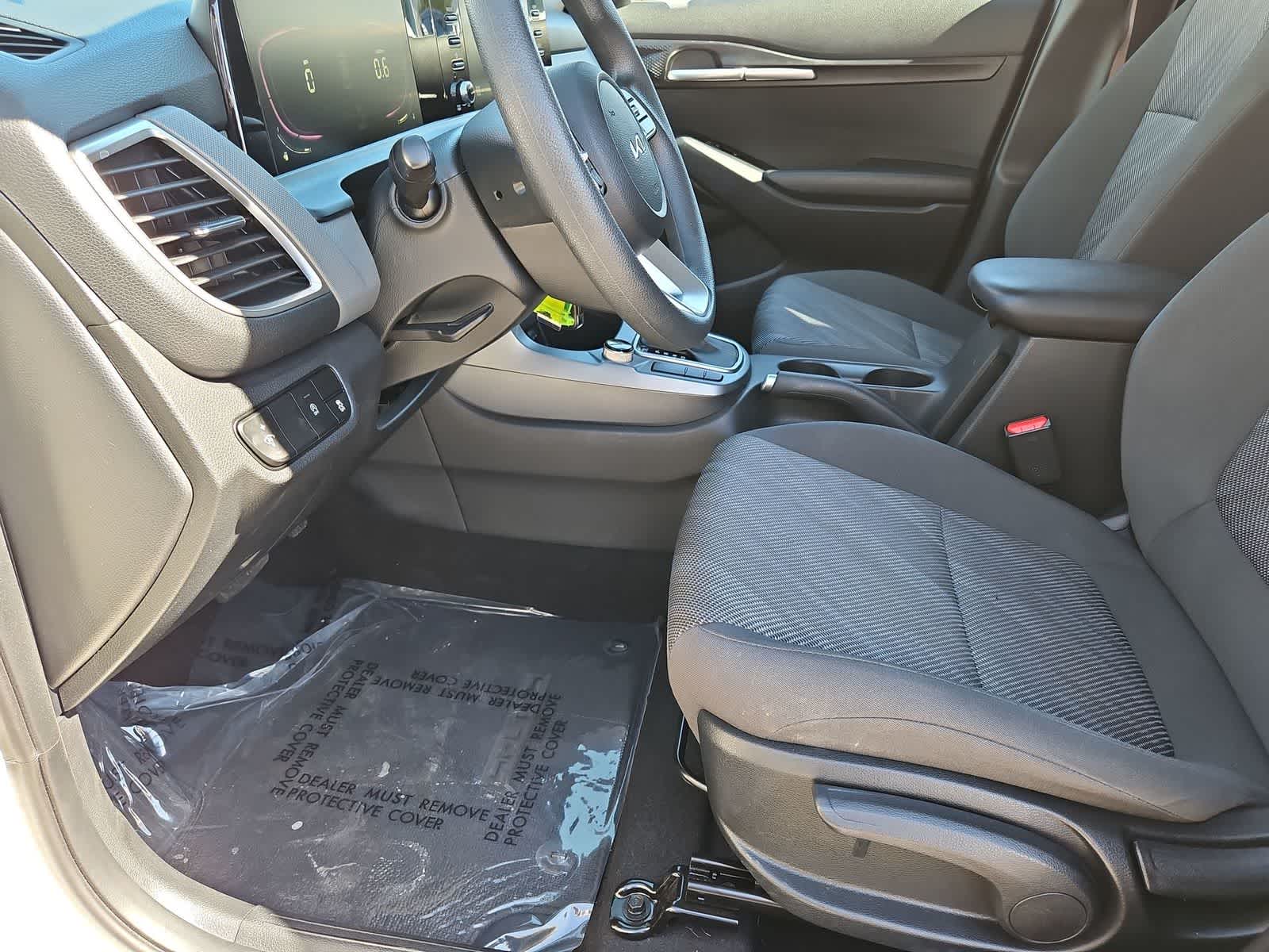 Thumbnail: 2024 Kia Seltos - 16