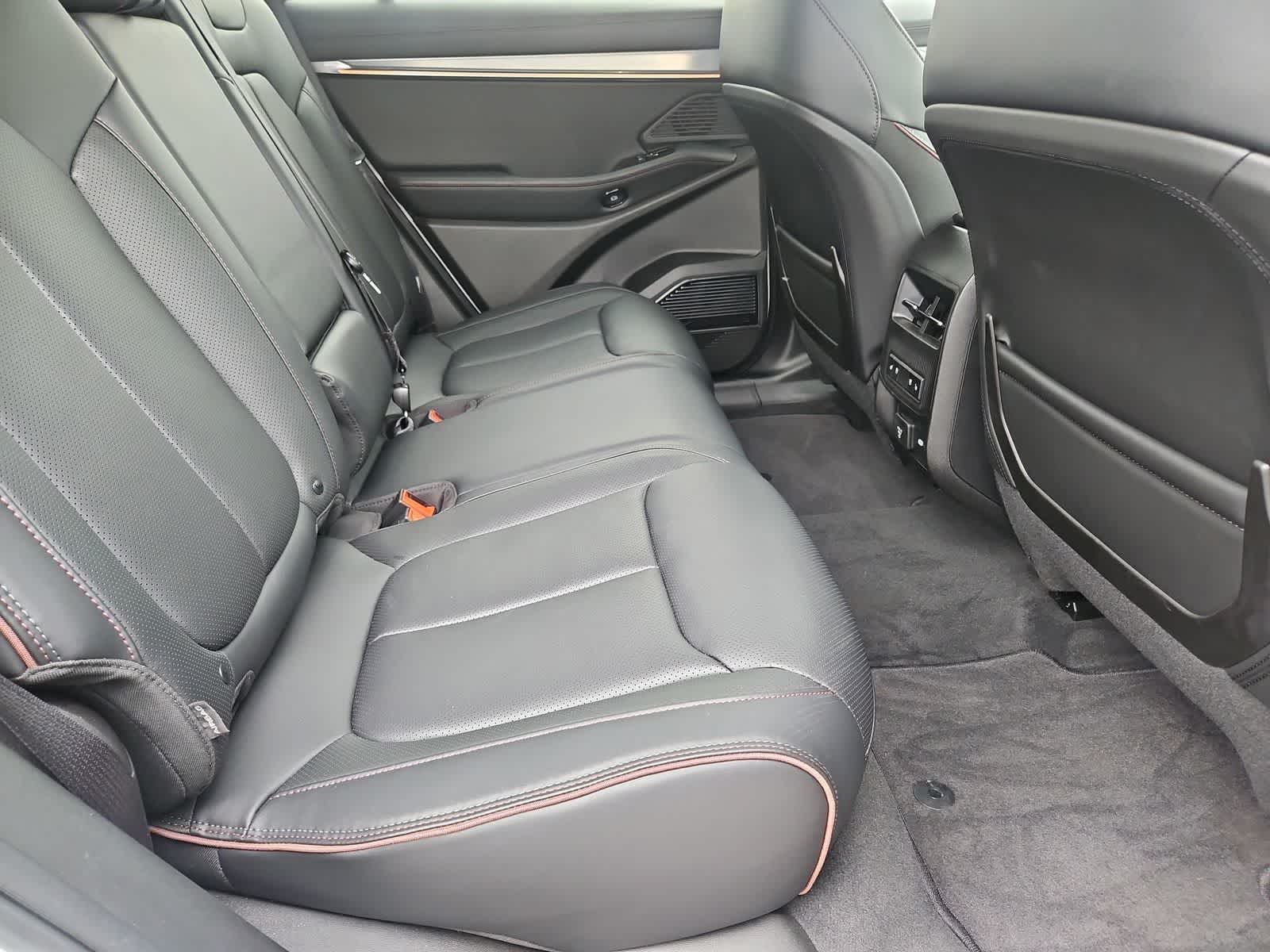 Thumbnail: 2024 Jeep Wagoneer S - 20