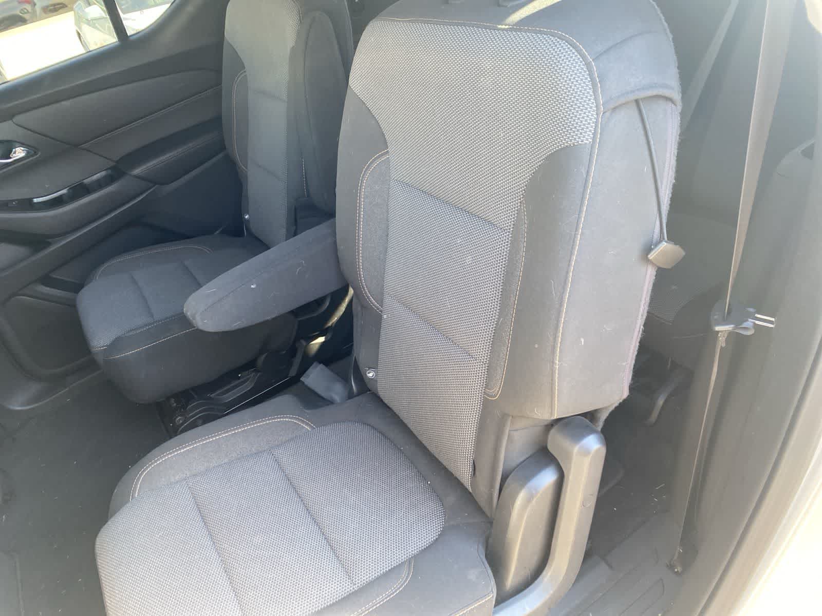 Thumbnail: 2019 Chevrolet Traverse - 12