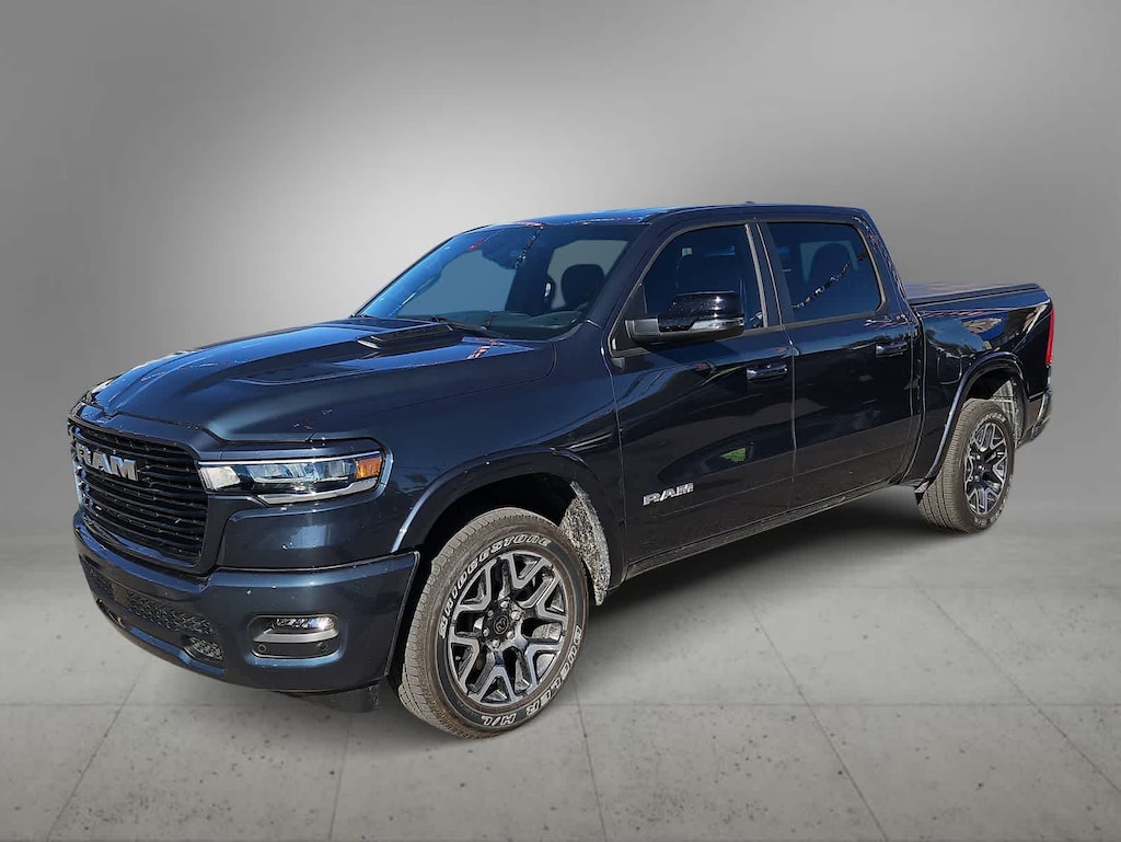 New 2026 Ram 1500 LARAMIE CREW CAB 4X4 5'7 BOX Pickup