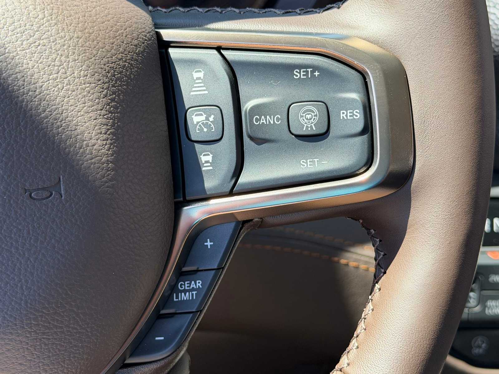 Thumbnail: 2026 RAM 1500 - 18