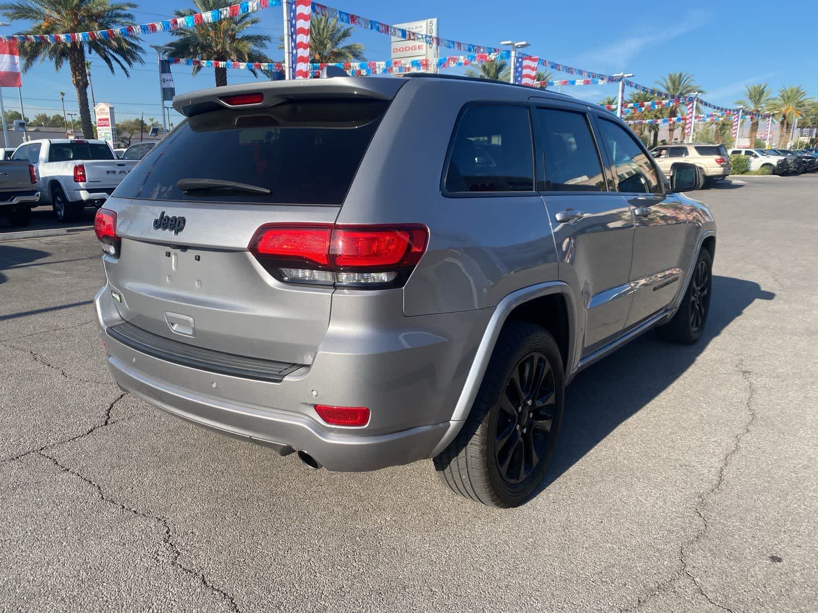Thumbnail: 2021 Jeep Grand Cherokee - 6