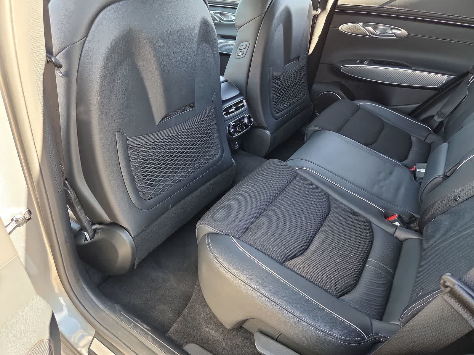 Thumbnail: 2023 Genesis GV70 - 19