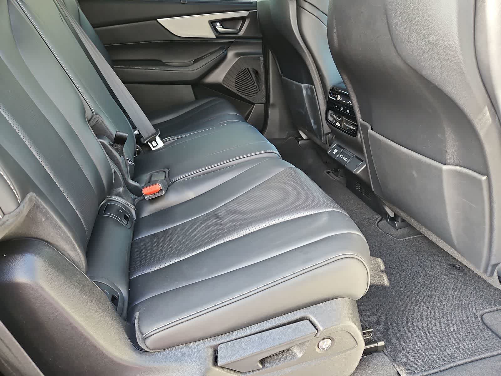 Thumbnail: 2023 Acura MDX - 21