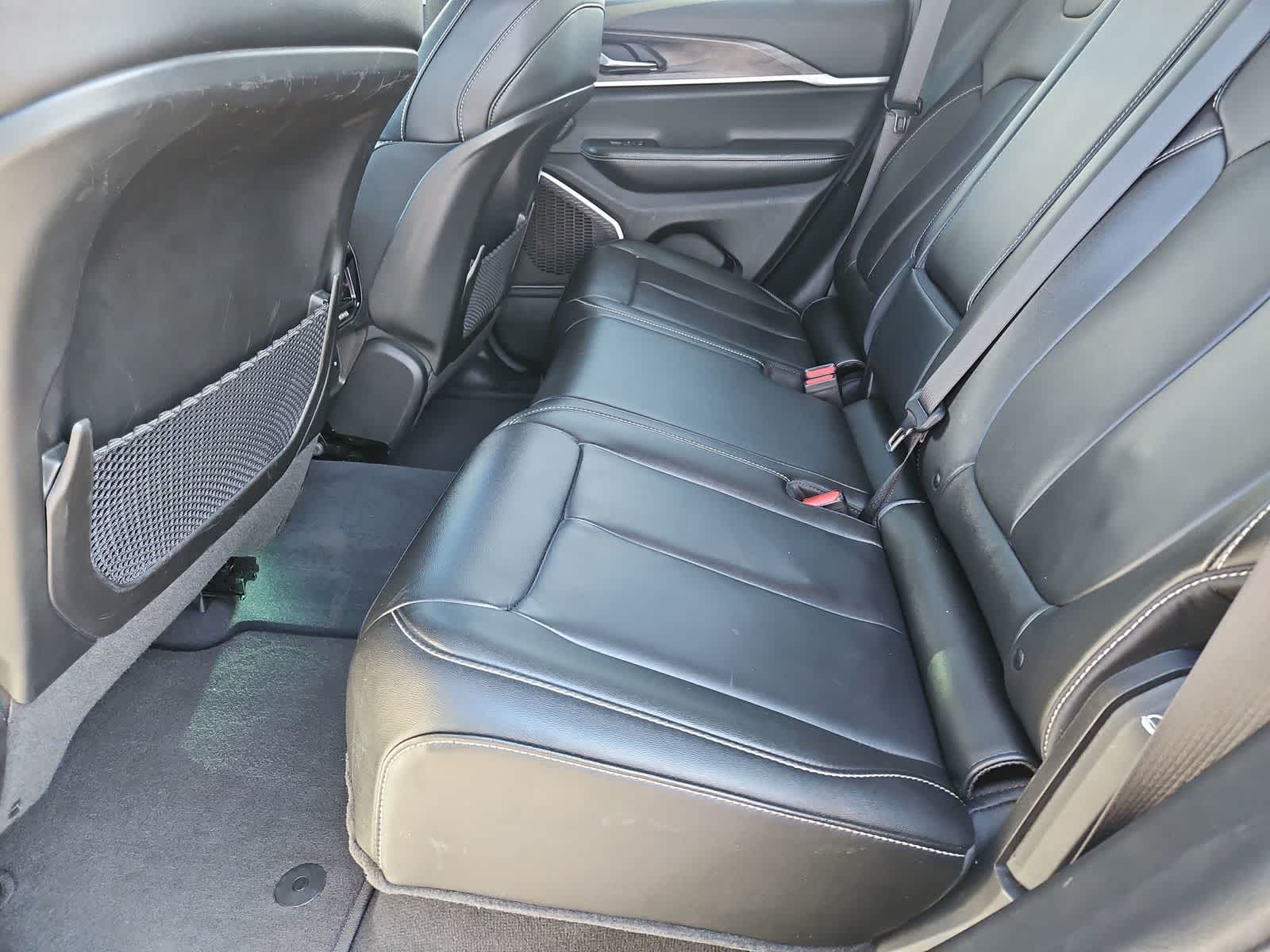 Thumbnail: 2022 Jeep Grand Cherokee - 20