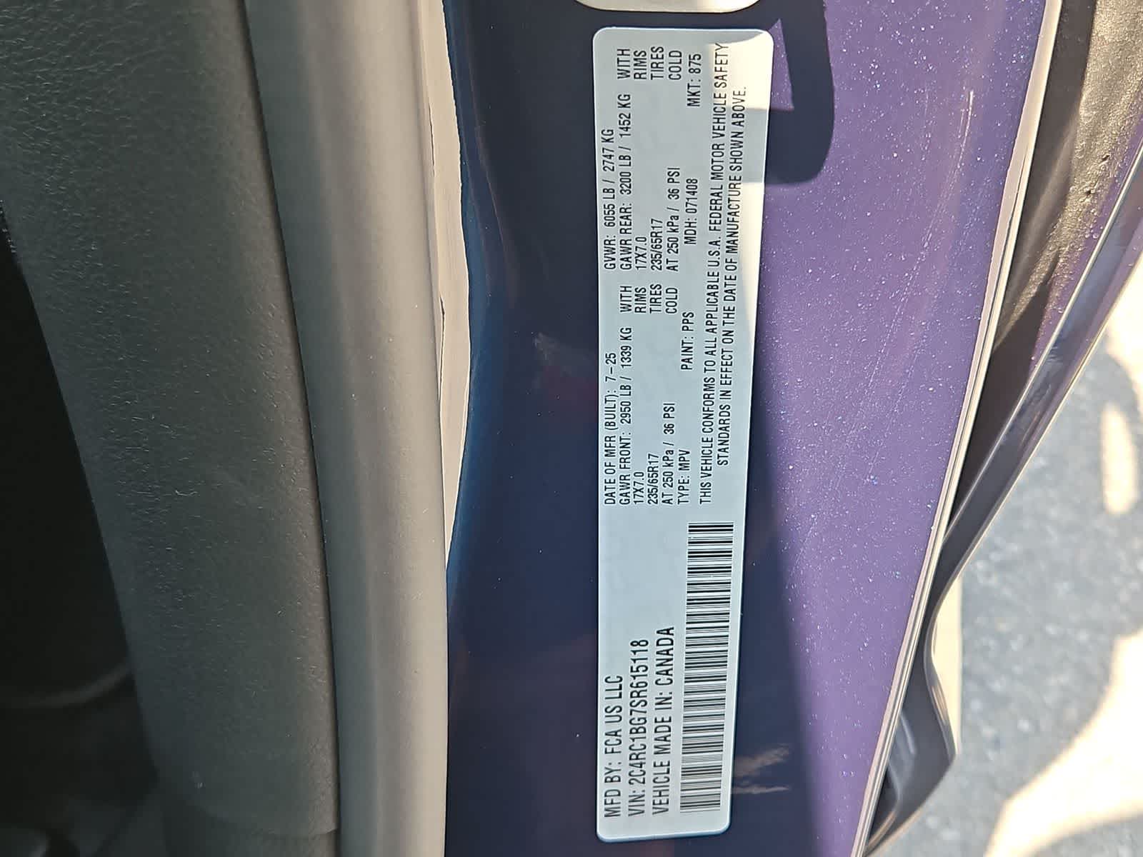 Thumbnail: 2025 Chrysler Pacifica - 33