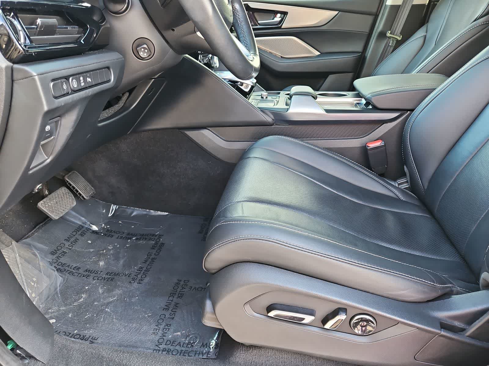 Thumbnail: 2023 Acura MDX - 17