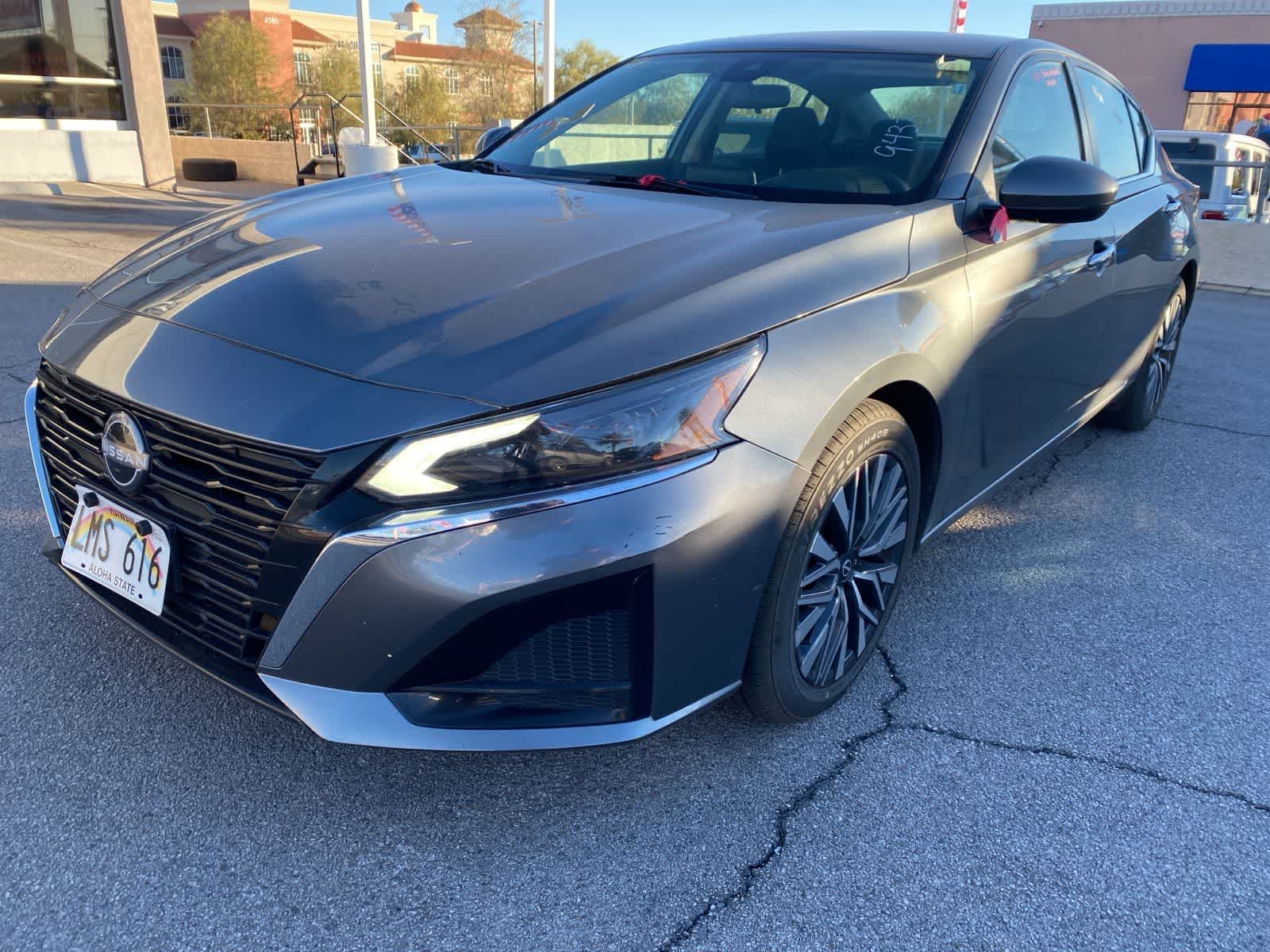 2023 Nissan Altima SV's photo