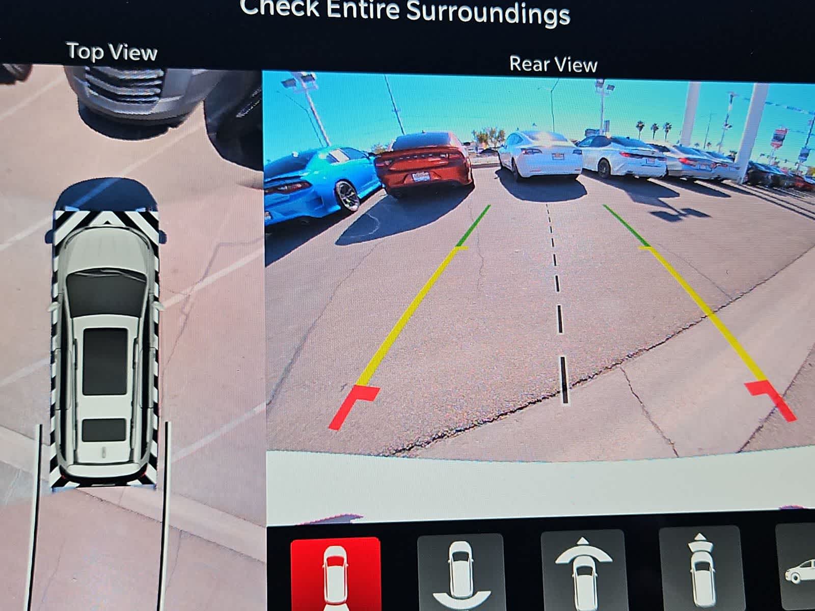 Thumbnail: 2026 Chrysler Pacifica - 28