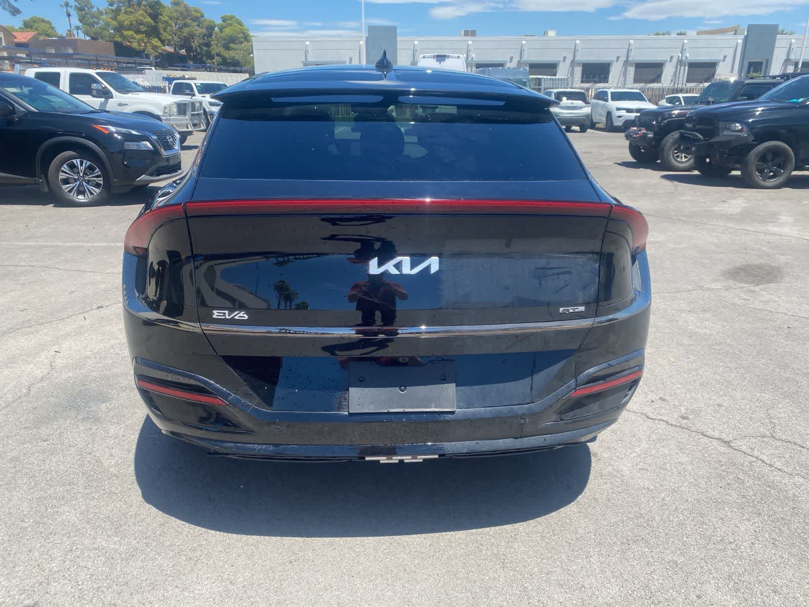 Thumbnail: 2023 Kia EV6 - 7