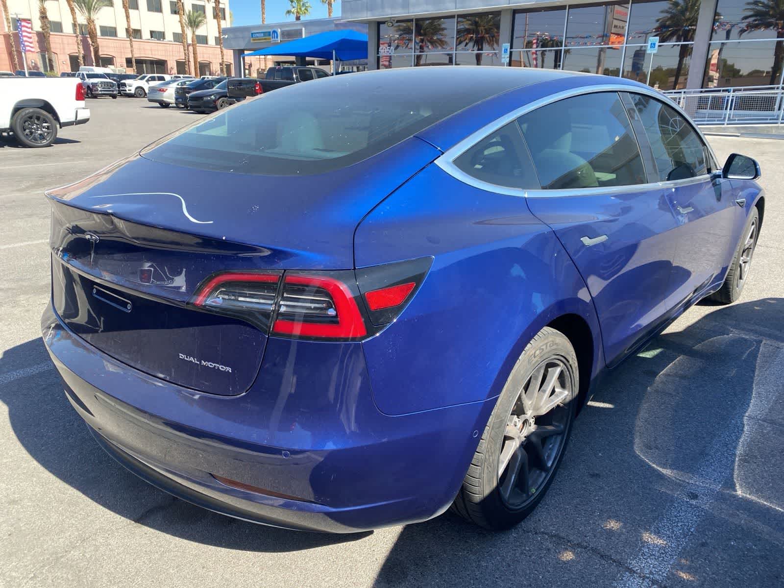 Thumbnail: 2020 Tesla Model 3 - 8
