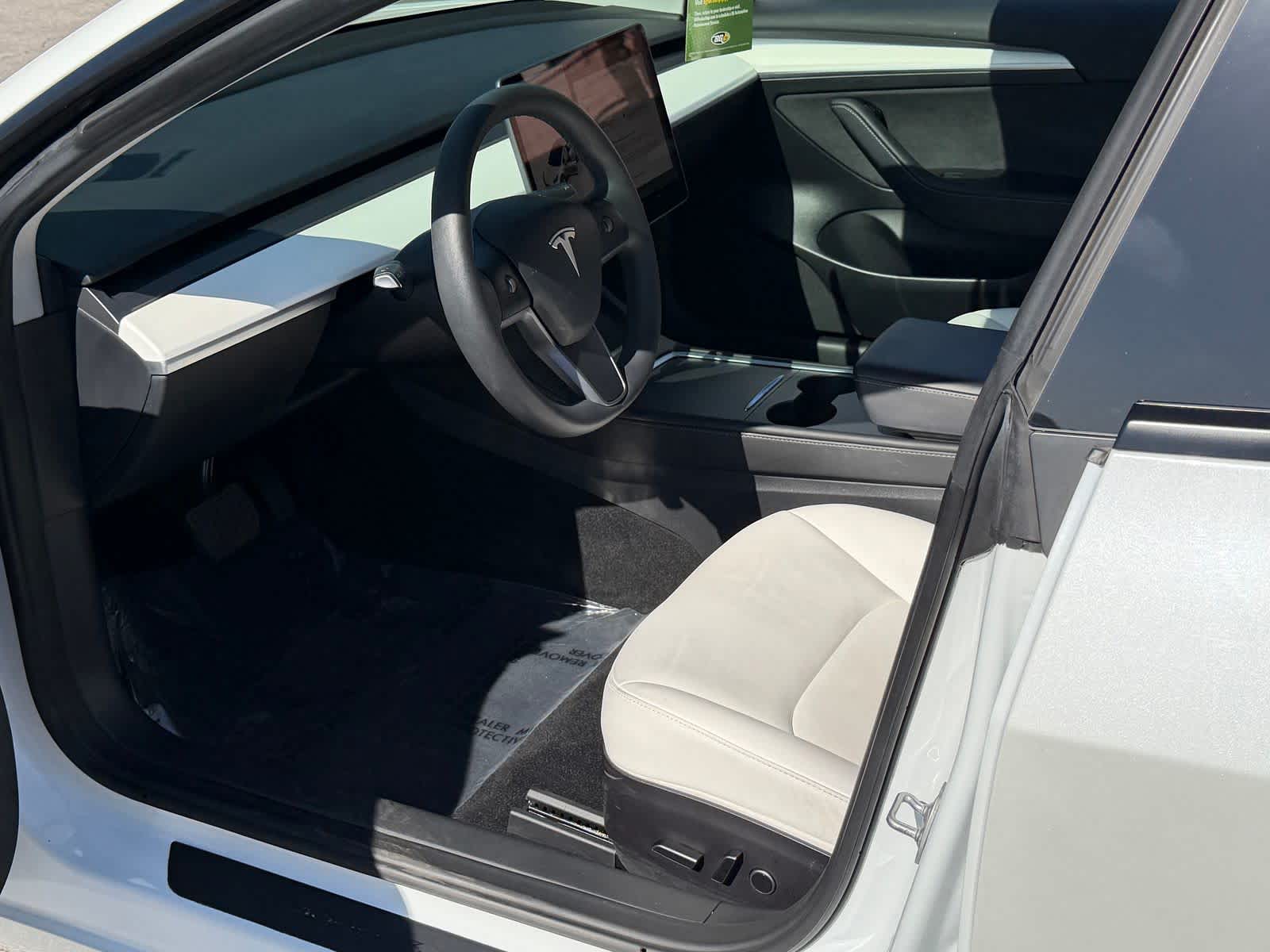 Thumbnail: 2023 Tesla Model 3 - 13
