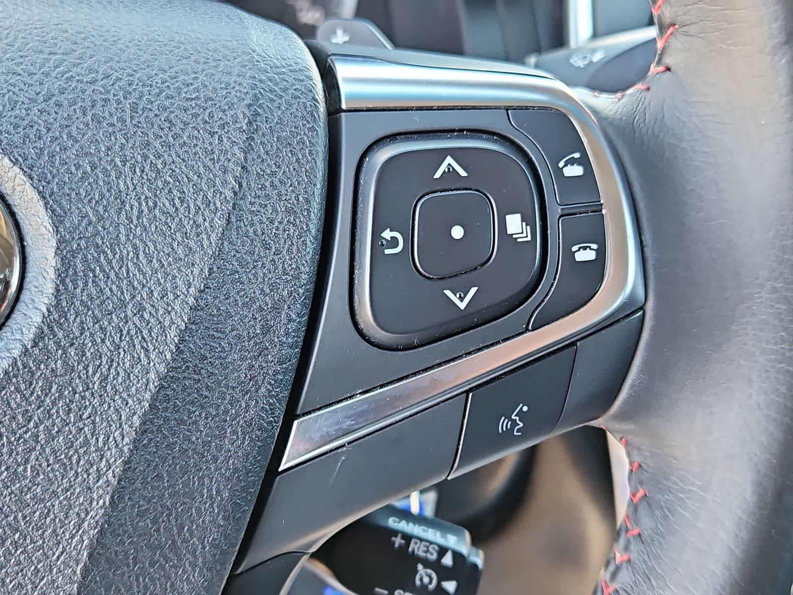 Thumbnail: 2017 Toyota Camry - 26