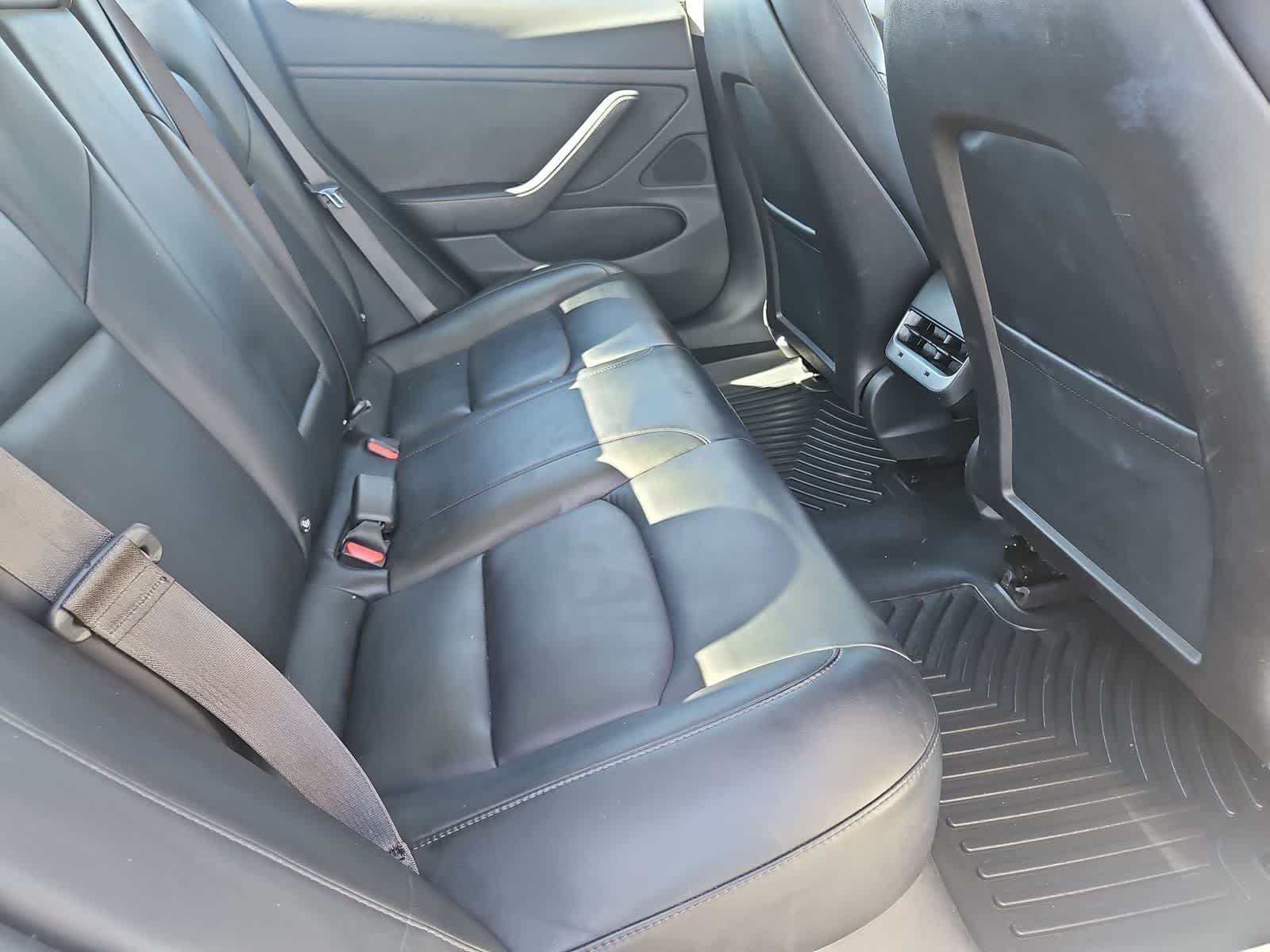 Thumbnail: 2018 Tesla Model 3 - 20