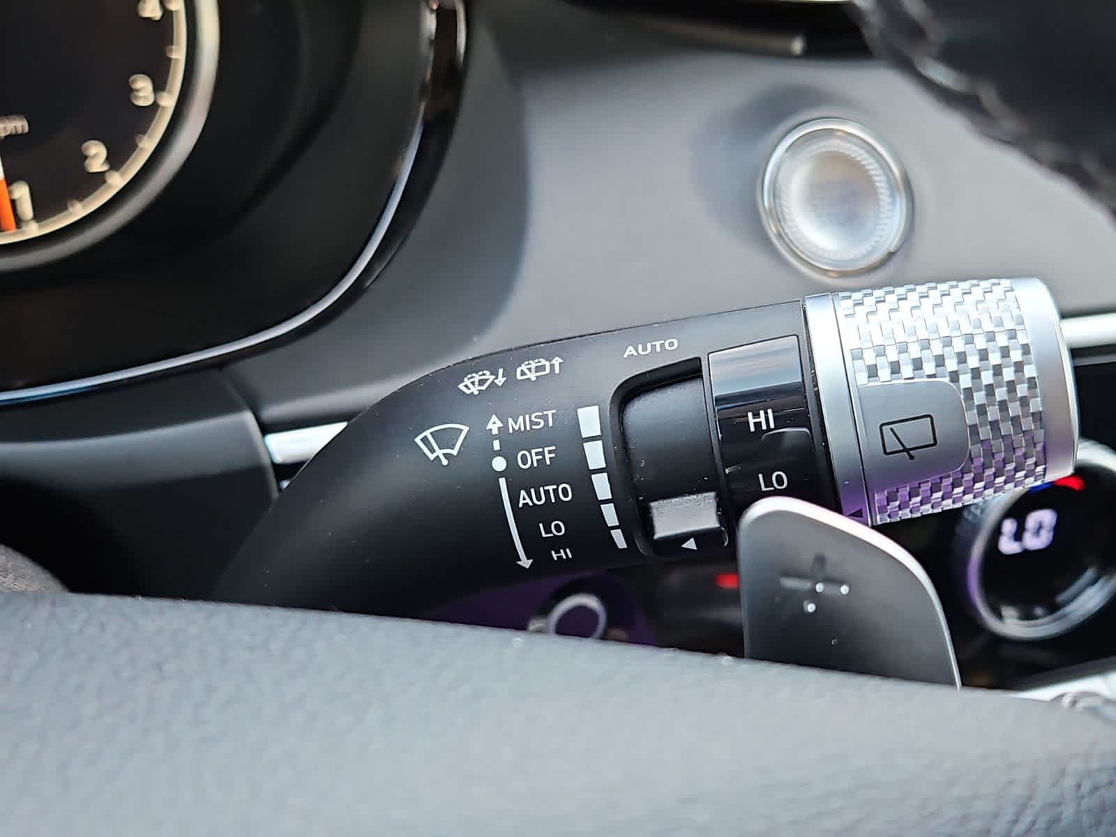 Thumbnail: 2025 Genesis GV70 - 26