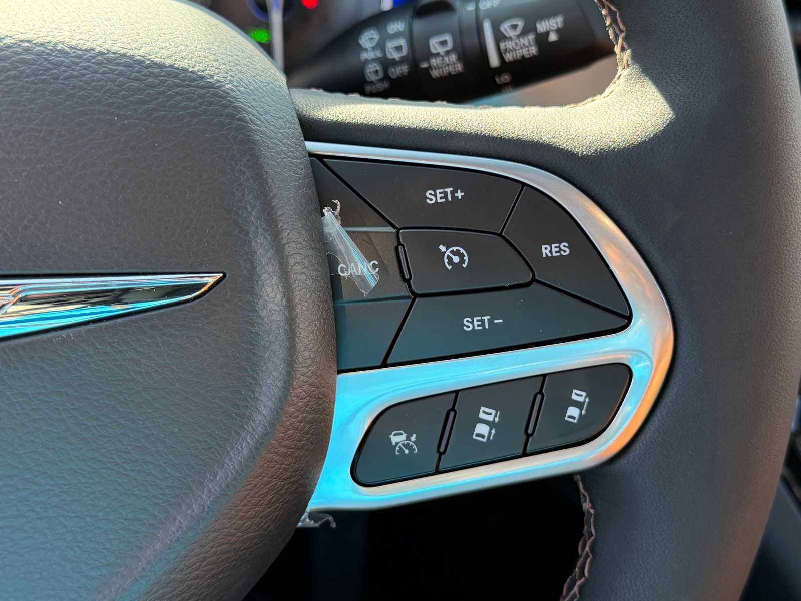 Thumbnail: 2026 Chrysler Pacifica - 18