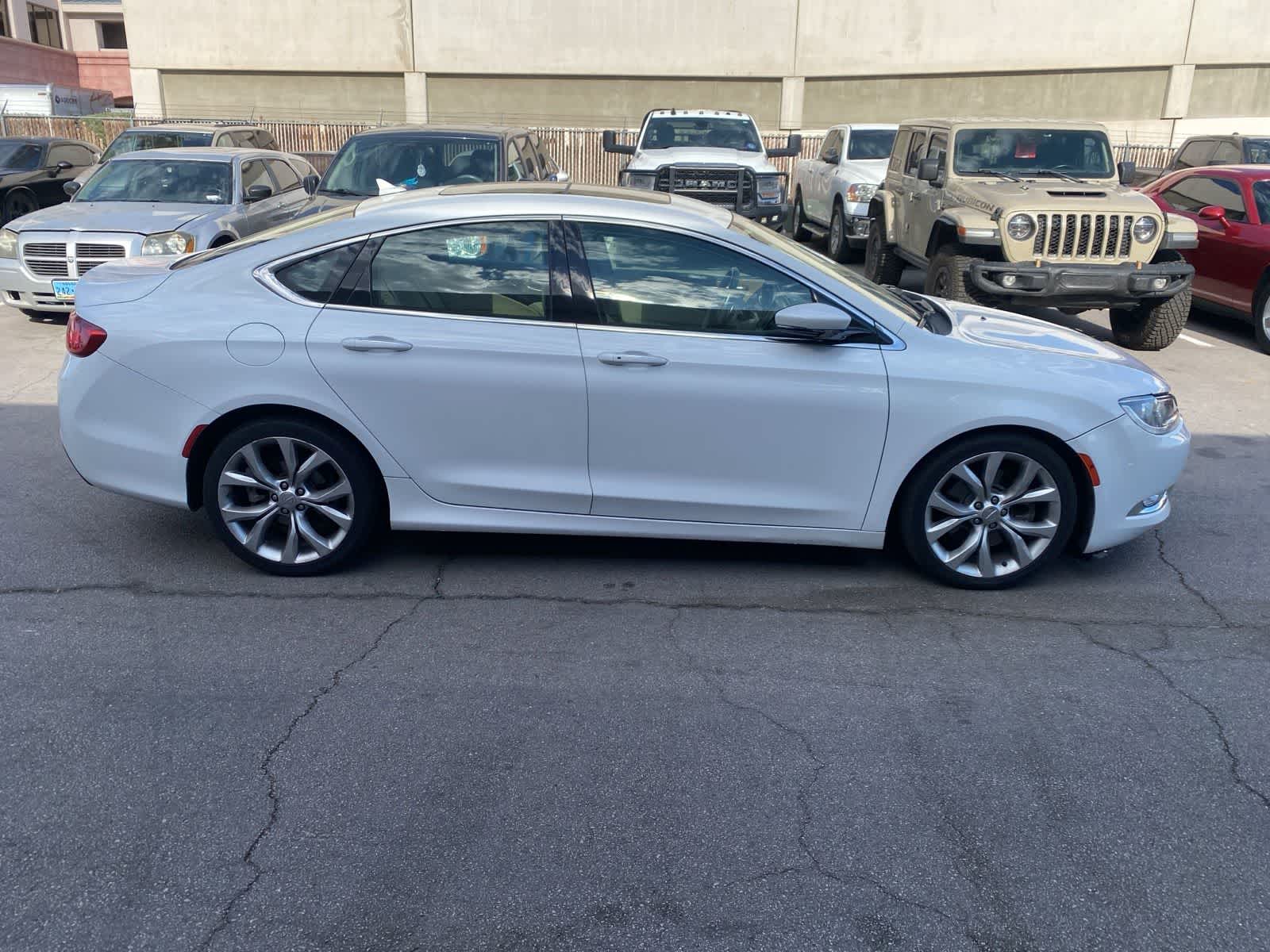 Thumbnail: 2015 Chrysler 200 - 5