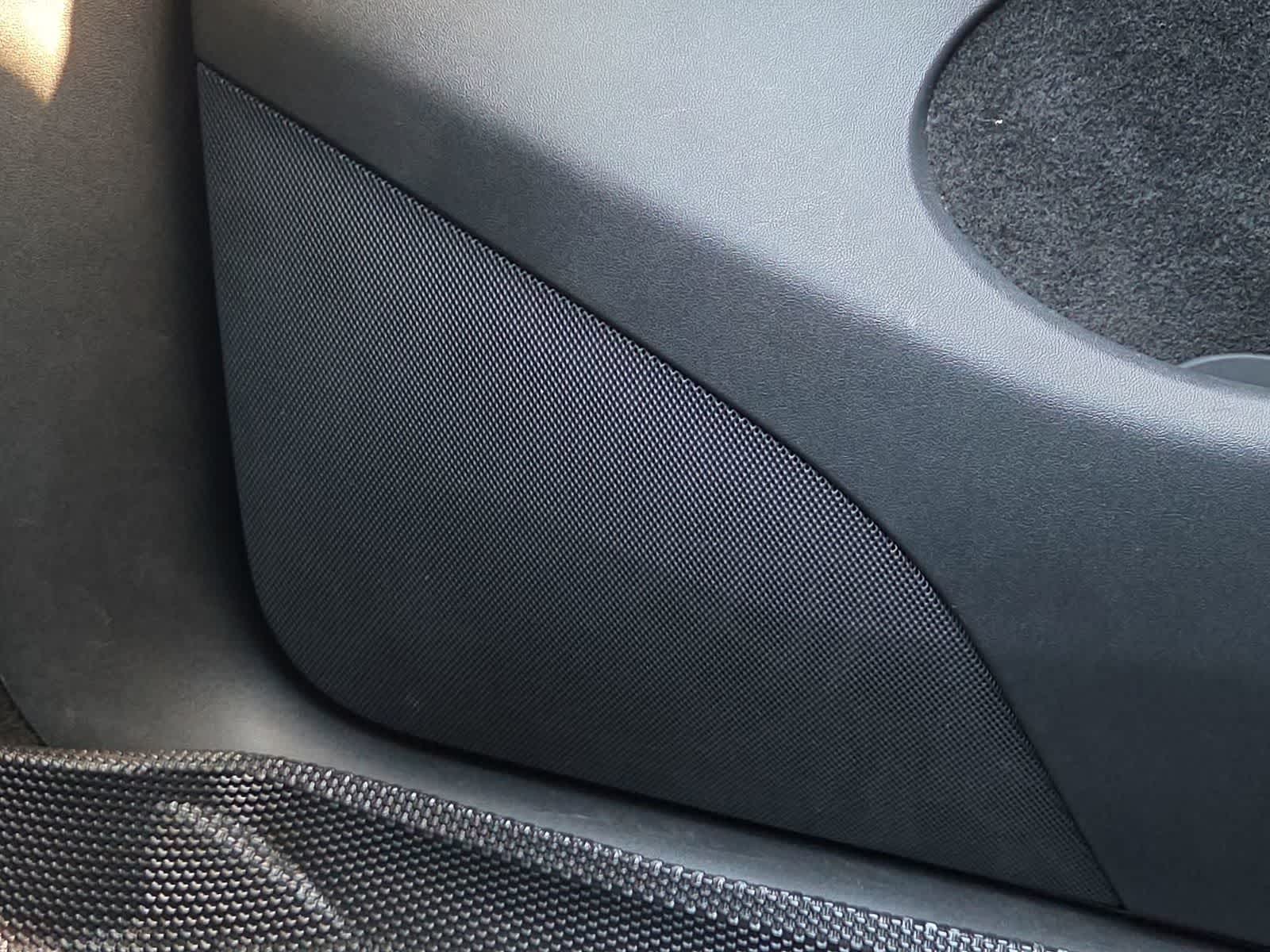 Thumbnail: 2022 Tesla Model Y - 32