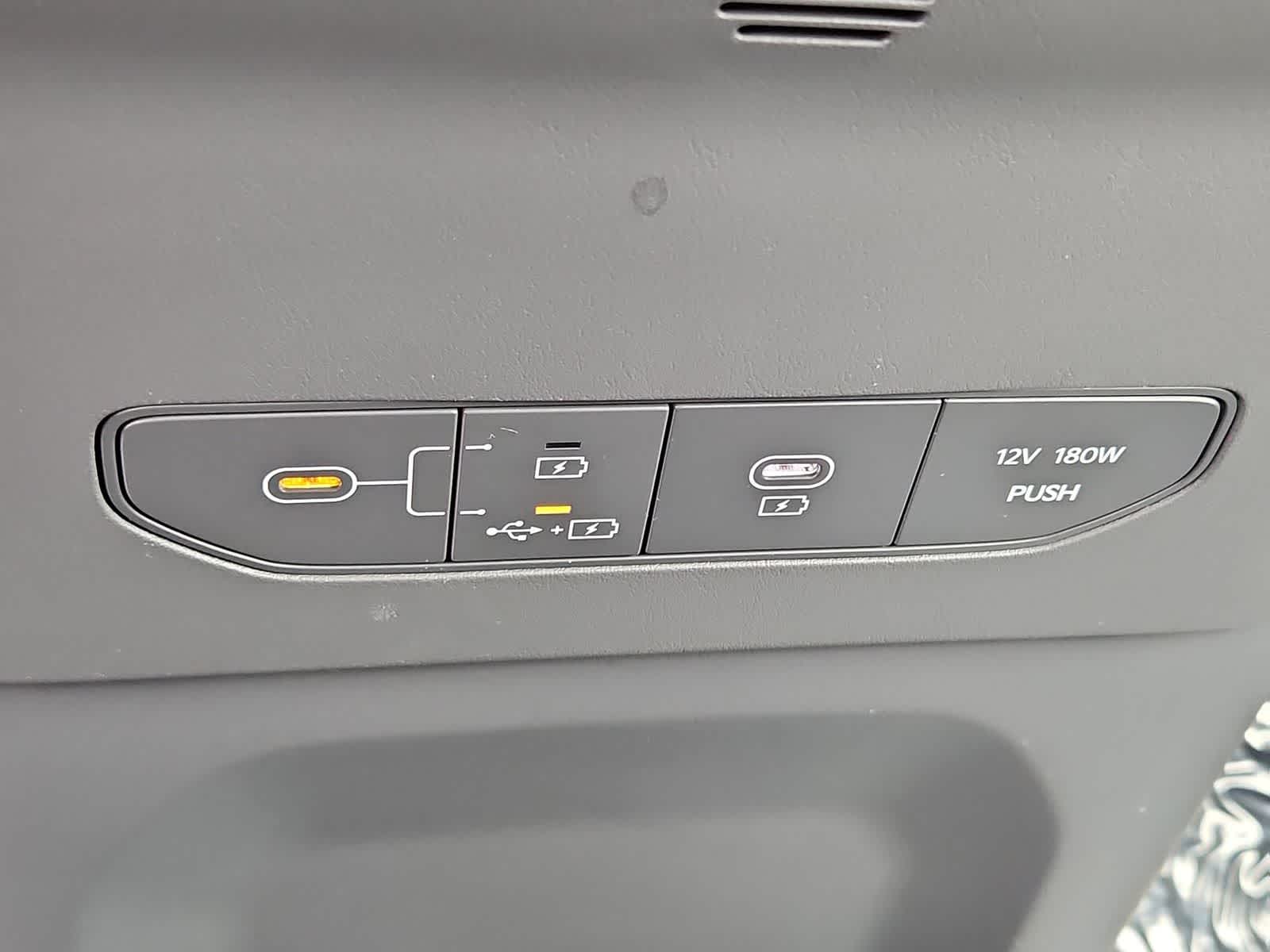 Thumbnail: 2024 Kia EV9 - 30