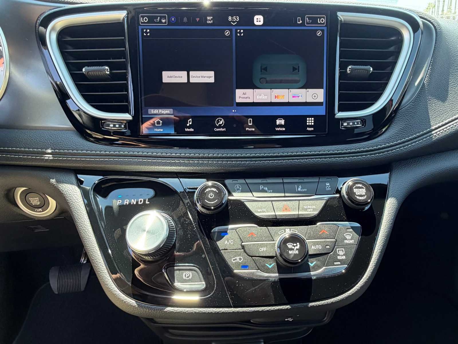 Thumbnail: 2026 Chrysler Pacifica - 34