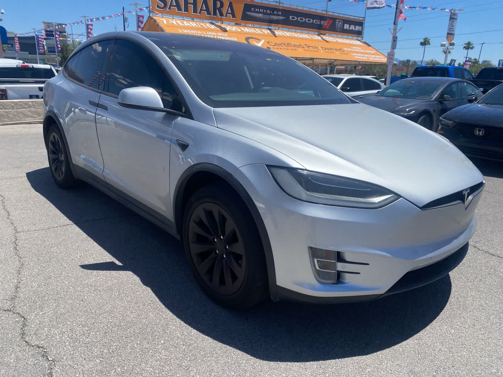 Thumbnail: 2018 Tesla Model X - 4