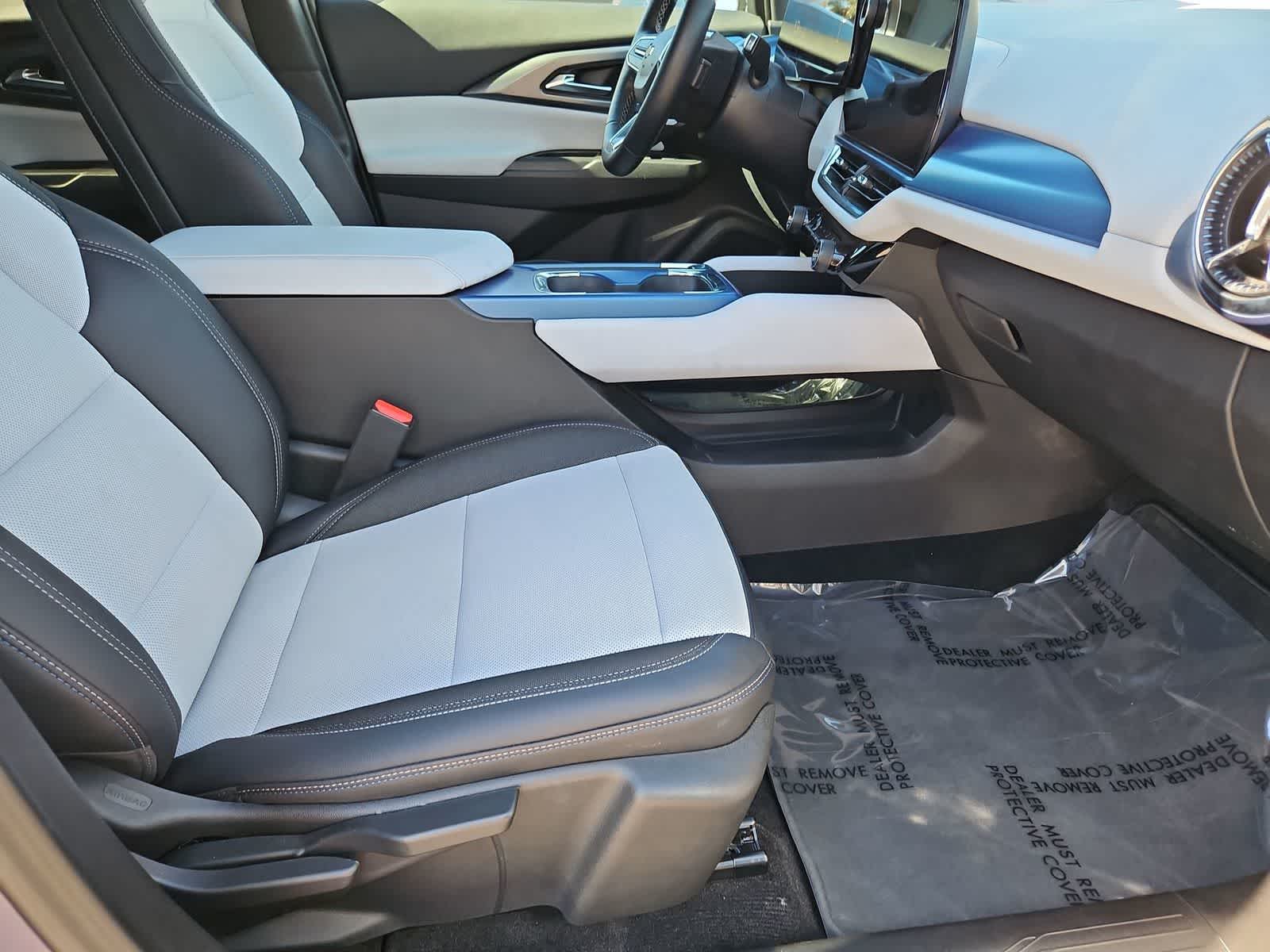 Thumbnail: 2025 Chevrolet Equinox - 22