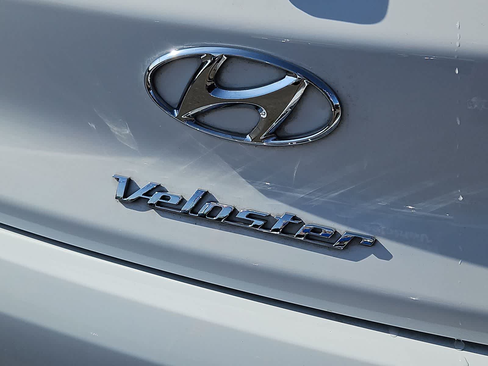 Thumbnail: 2022 Hyundai Veloster - 13