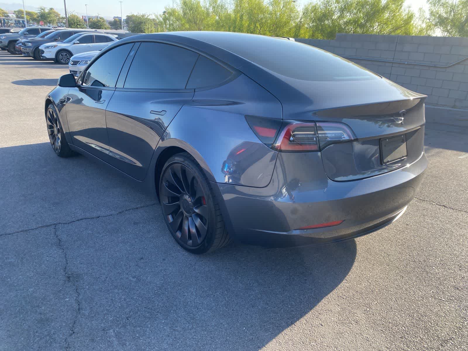 Thumbnail: 2022 Tesla Model 3 - 8