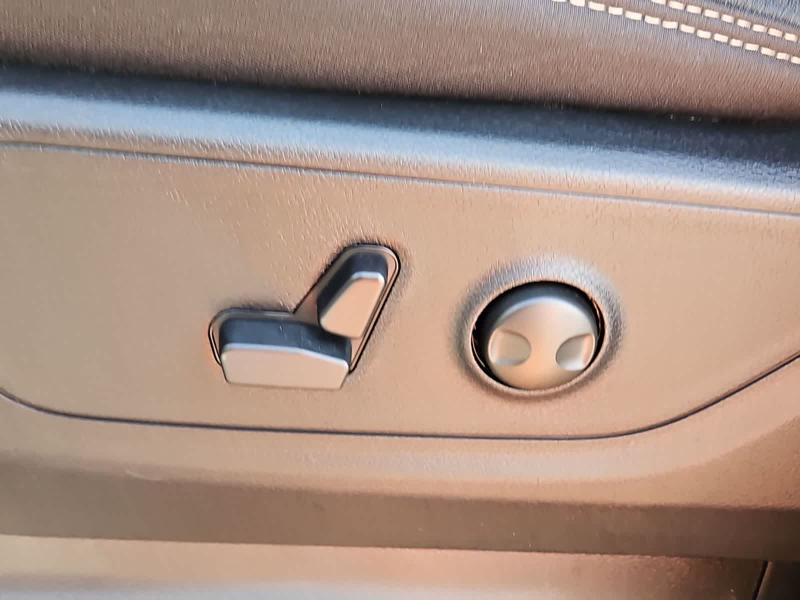 Thumbnail: 2026 RAM 1500 - 17