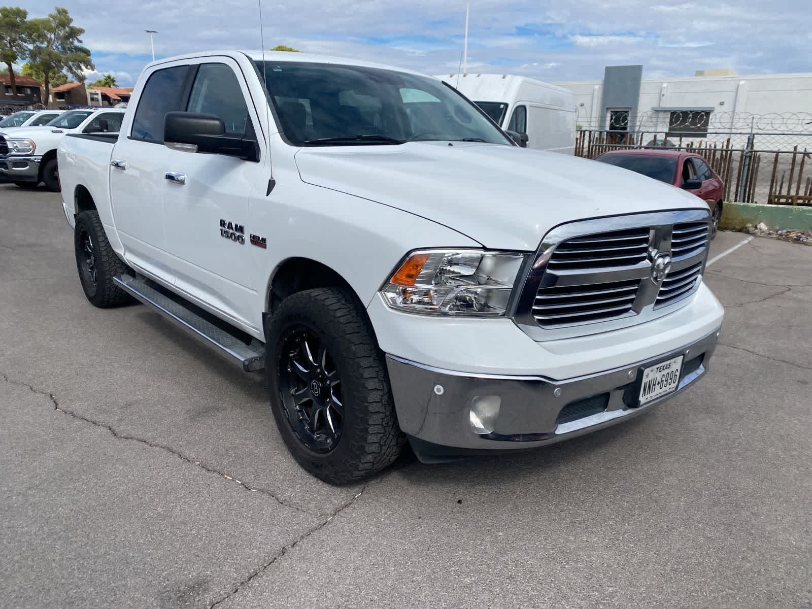 2017 Ram 1500 Lone Star photo 3