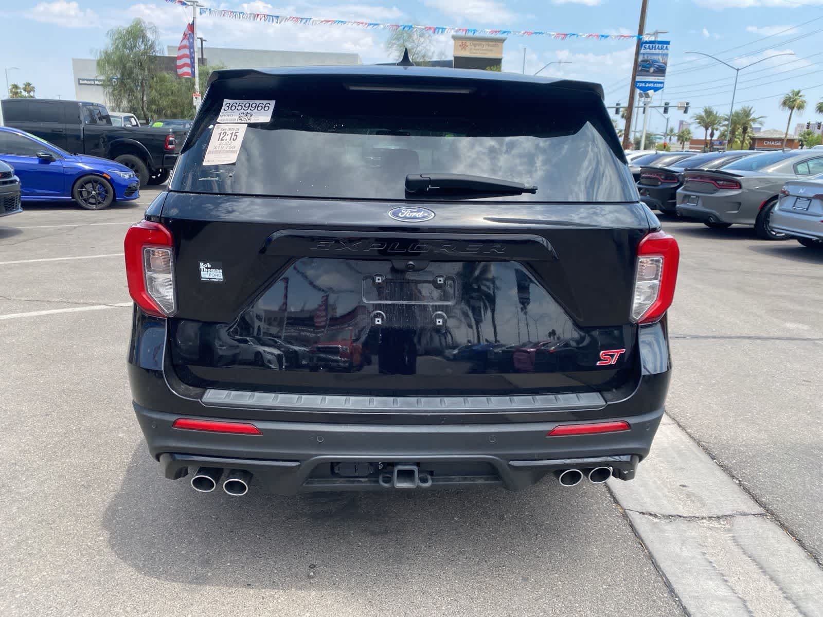 Thumbnail: 2022 Ford Explorer - 7