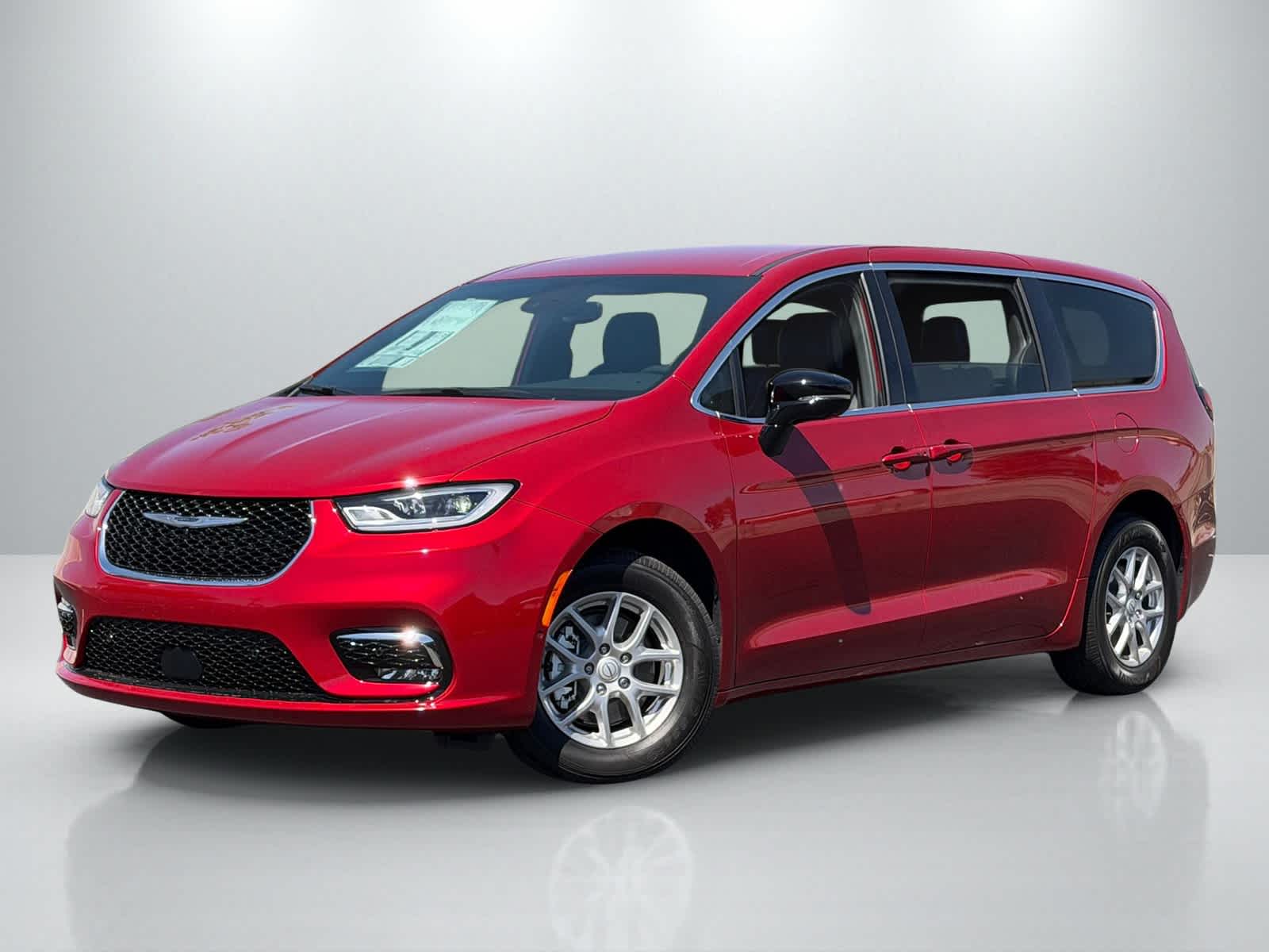 2026 Chrysler Pacifica Select's photo