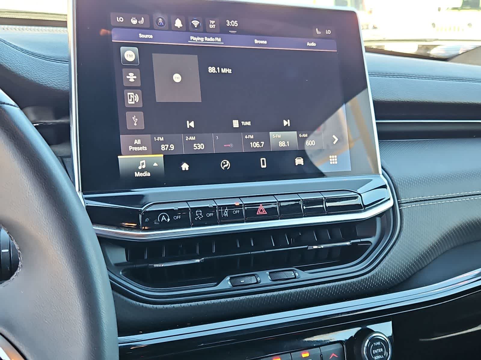 Thumbnail: 2024 Jeep Compass - 28