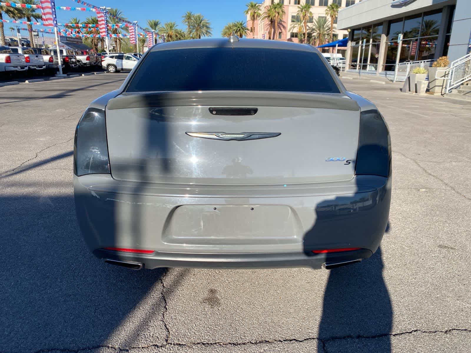 Thumbnail: 2018 Chrysler 300 - 7
