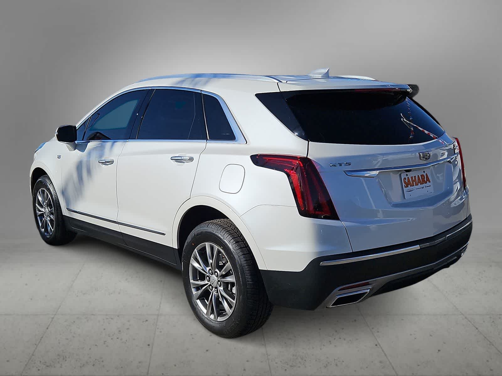 Thumbnail: 2023 Cadillac XT5 - 7
