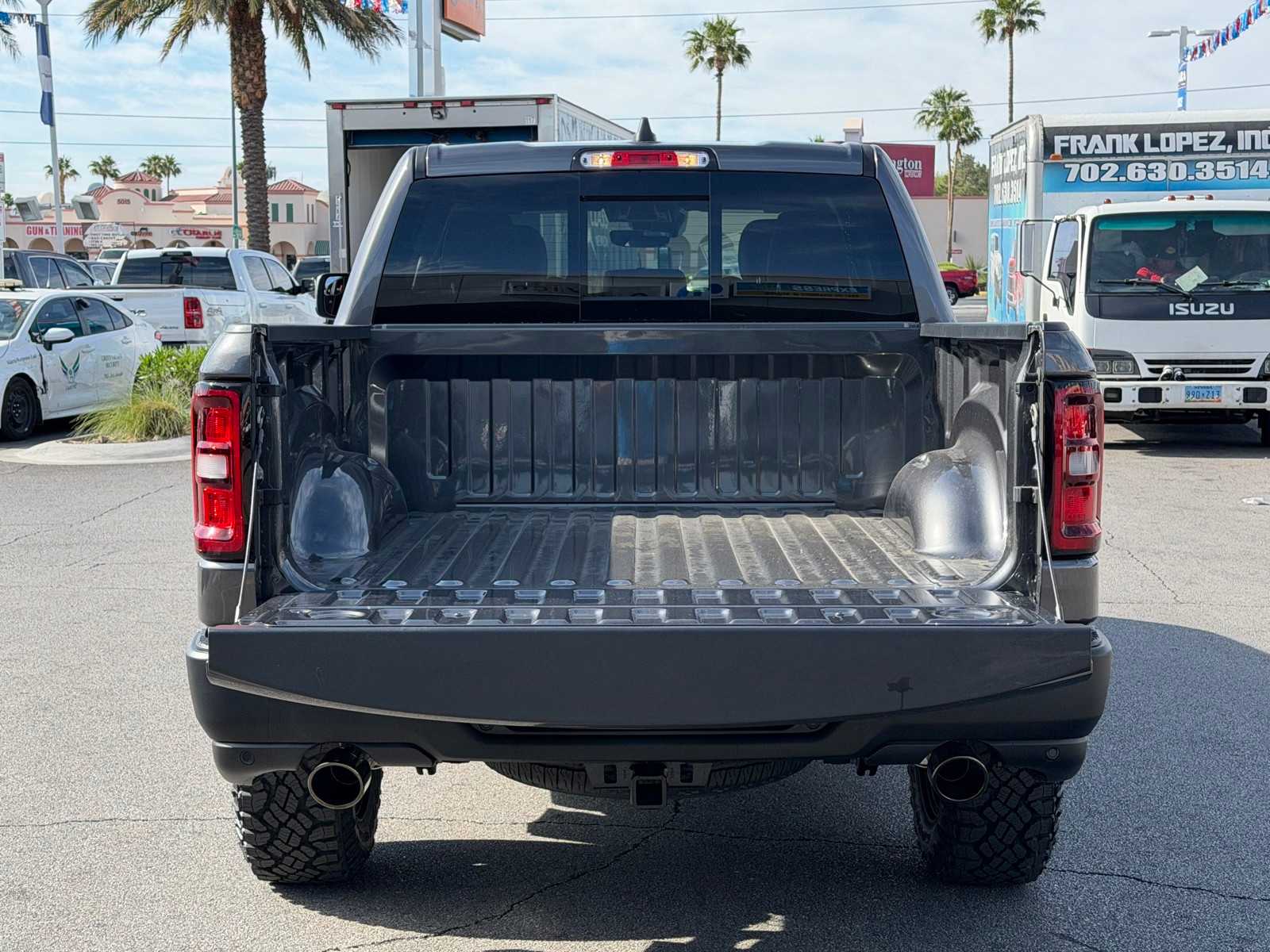 Thumbnail: 2026 RAM 1500 - 32