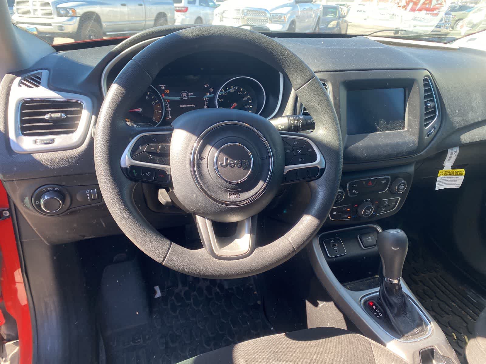 Thumbnail: 2018 Jeep Compass - 10