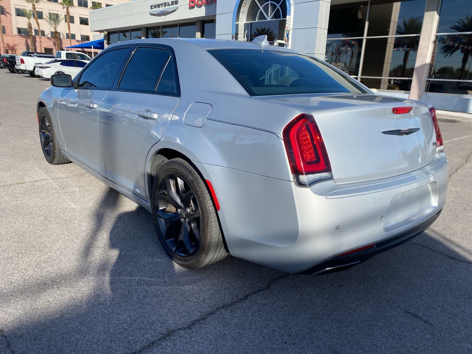 Thumbnail: 2021 Chrysler 300 - 8