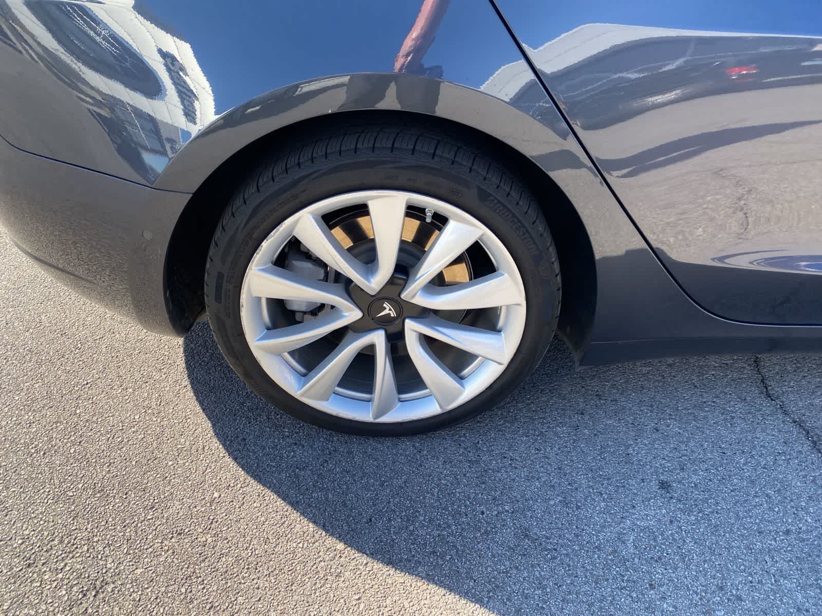 Thumbnail: 2018 Tesla Model 3 - 6